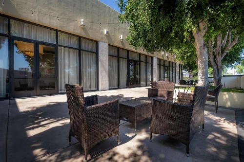 DoubleTree by Hilton Los Angeles Norwalk - image 36