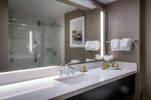 DoubleTree by Hilton Los Angeles Norwalk - image 45