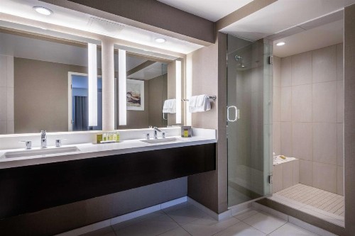 DoubleTree by Hilton Los Angeles Norwalk - image 46