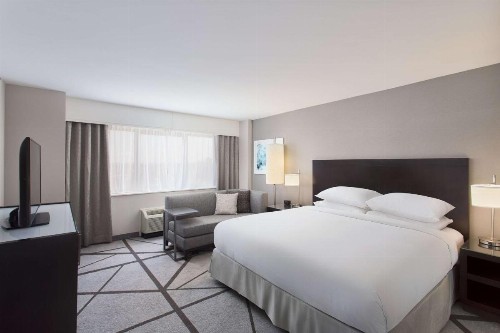 DoubleTree by Hilton Los Angeles Norwalk - image 7