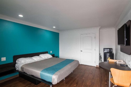 Motel 6-Norwalk CA - image 16