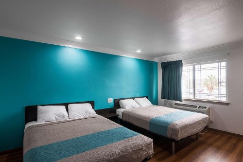 Motel 6-Norwalk CA - image 22