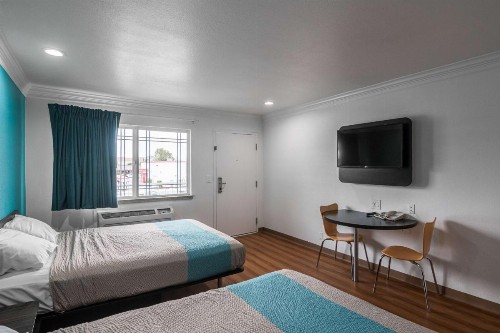 Motel 6-Norwalk CA - image 23