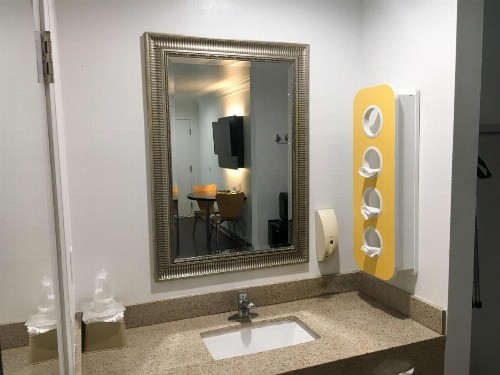 Motel 6-Norwalk CA - image 26