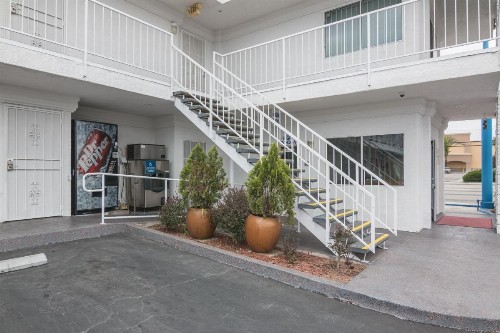 Motel 6-Norwalk CA - image 42