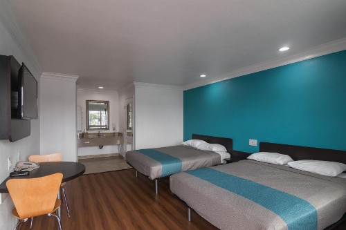Motel 6-Norwalk CA - image 45
