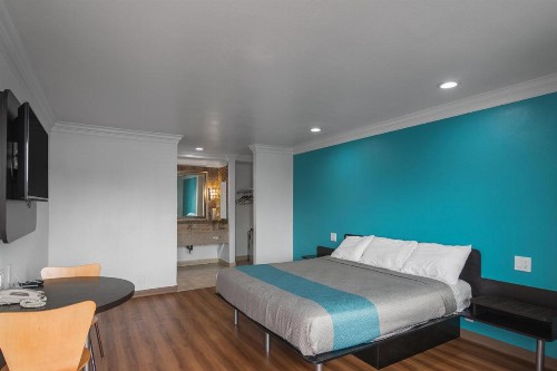 Motel 6-Norwalk CA - image 46