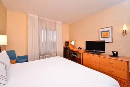 Fairfield Inn & Suites White Marsh - image 17