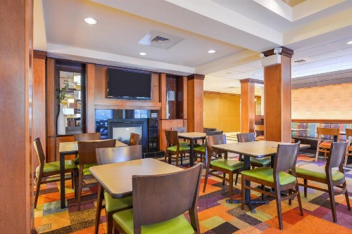 Fairfield Inn & Suites White Marsh - image 6
