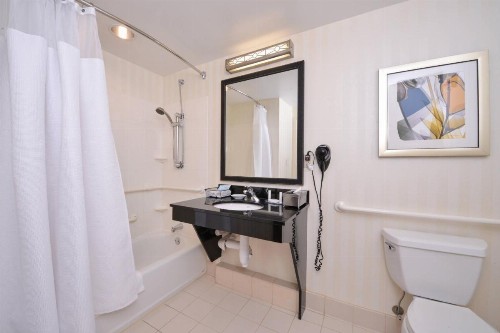 Fairfield Inn & Suites White Marsh - image 7