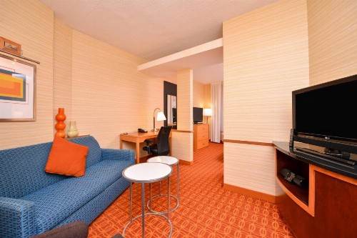 Fairfield Inn & Suites White Marsh - image 9