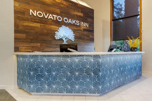 Best Western Plus Novato Oaks Inn - image 2