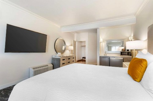 Best Western Plus Novato Oaks Inn - image 21