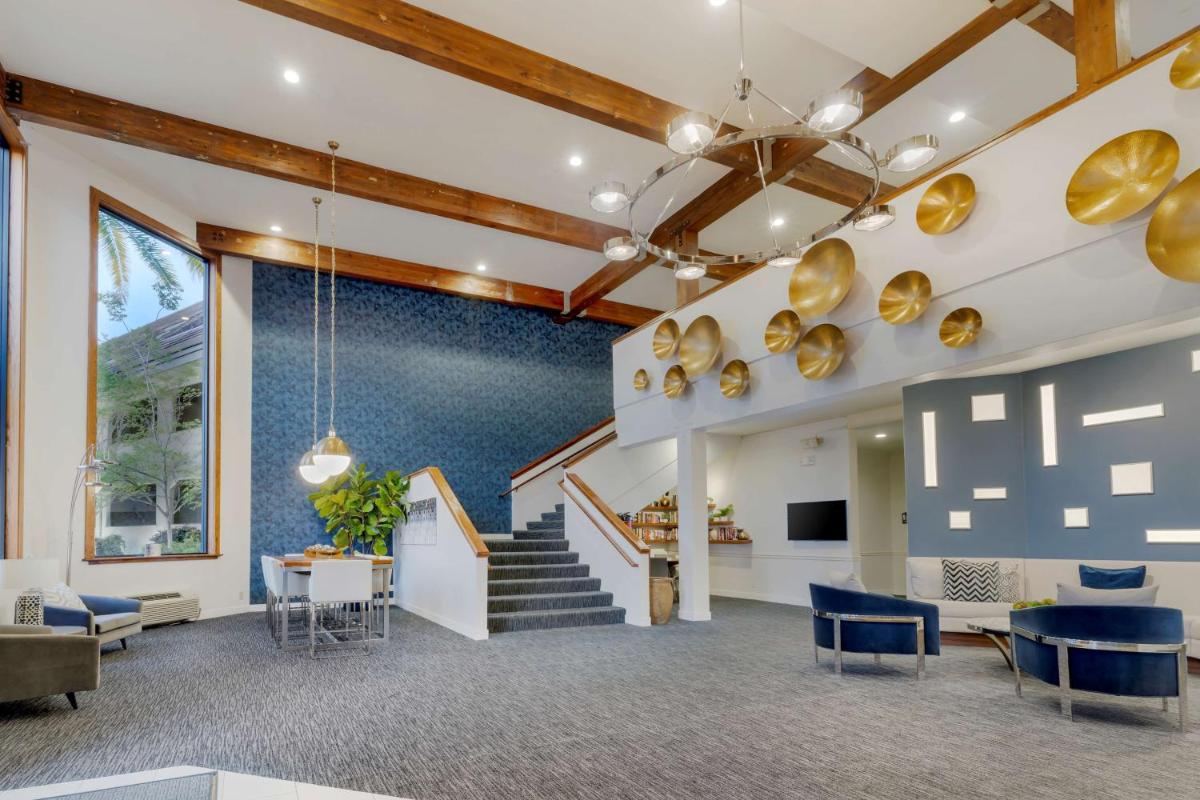 Best Western Plus Novato Oaks Inn - image 3