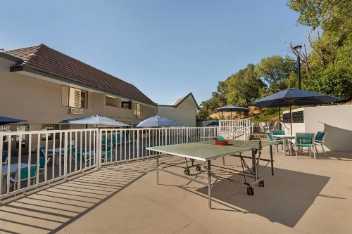 Best Western Plus Novato Oaks Inn - image 42