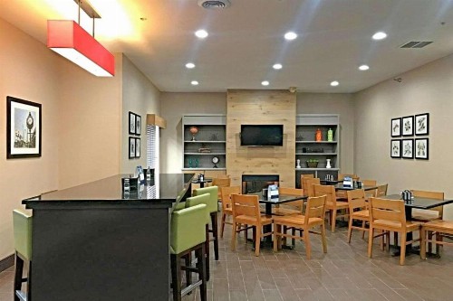 Best Western O'Fallon Hotel - image 2