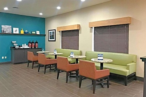 Best Western O'Fallon Hotel - image 14