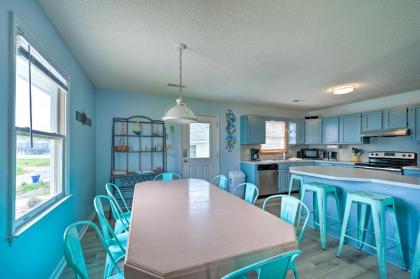 Pet-Friendly Home - A Block to Oak Island Beach! - image 10