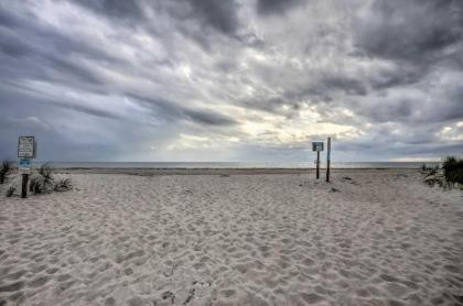 Pet-Friendly Home - A Block to Oak Island Beach! - image 3