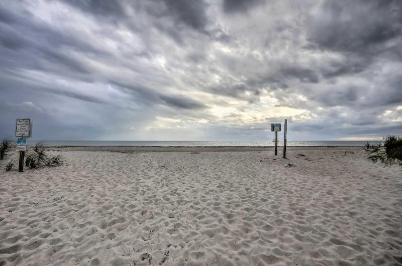Pet-Friendly Home - A Block to Oak Island Beach! - image 3