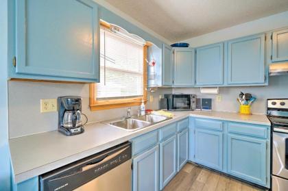 Pet-Friendly Home - A Block to Oak Island Beach! - image 8