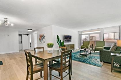 Bright Bold and Bespoke 2-Bedroom Abode in Oak Park