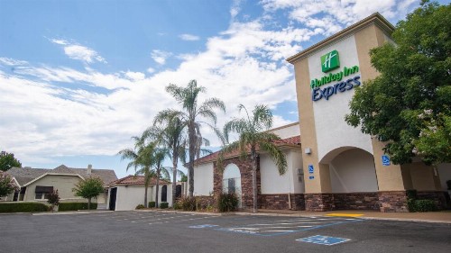 Holiday Inn Express Oakdale an IHG Hotel - image 4