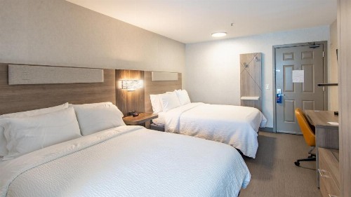 Holiday Inn Express Oakdale an IHG Hotel - image 42
