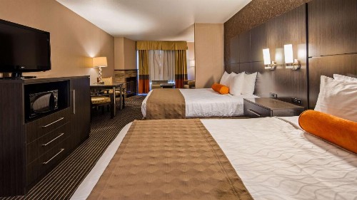 Best Western Plus Rama Inn & Suites - image 12