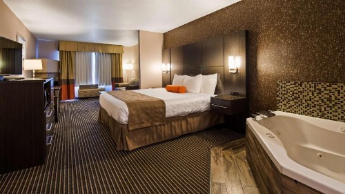 Best Western Plus Rama Inn & Suites - image 25
