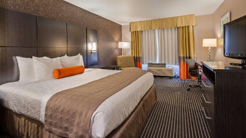 Best Western Plus Rama Inn & Suites - image 26