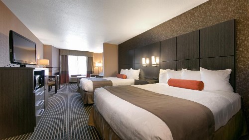 Best Western Plus Rama Inn & Suites - image 32