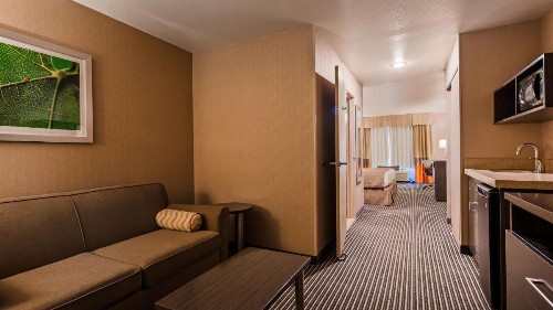 Best Western Plus Rama Inn & Suites - image 5