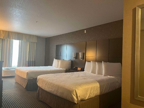 Best Western Plus Rama Inn & Suites - image 8