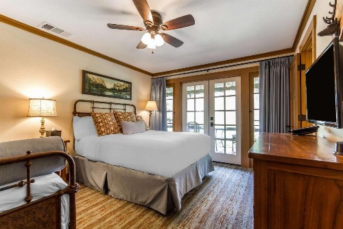 Sierra Sky Ranch Ascend Hotel Collection - image 23