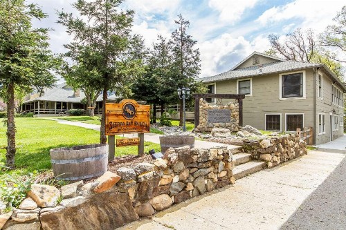 Sierra Sky Ranch Ascend Hotel Collection - image 6
