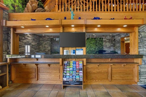 Best Western Plus Yosemite Gateway Inn - image 21
