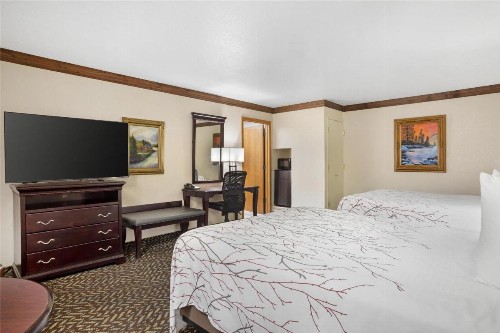 Best Western Plus Yosemite Gateway Inn - image 29