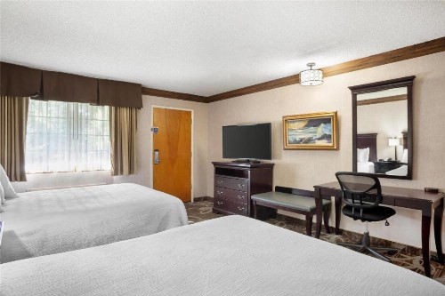 Best Western Plus Yosemite Gateway Inn - image 33