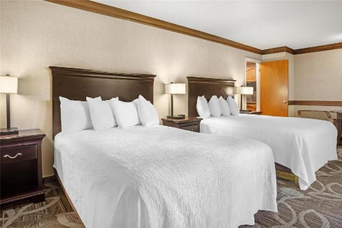 Best Western Plus Yosemite Gateway Inn - image 36