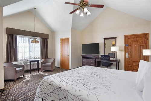 Best Western Plus Yosemite Gateway Inn - image 4