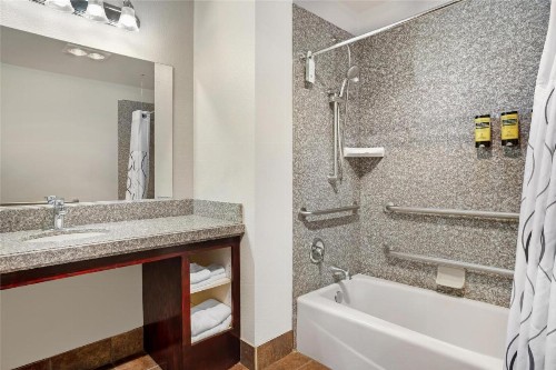 Best Western Plus Yosemite Gateway Inn - image 7