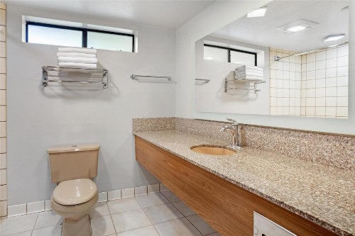 Best Western Plus Yosemite Gateway Inn - image 8