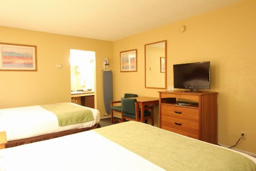 Oakhurst Lodge - image 5