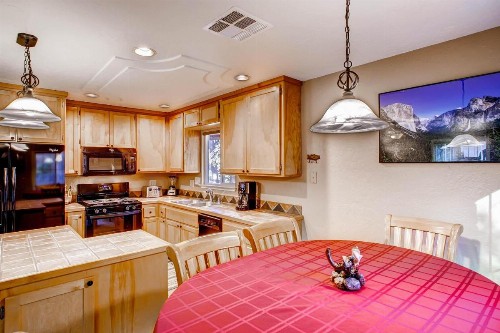 Yosemite's Anglers Rest - 2BR/2BA Home - image 8