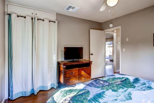 Lazy Bear Lodge - image 13