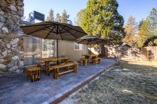 Lazy Bear Lodge - image 17