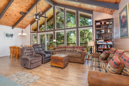 Cedar Mountain Lodge - 3BR/2BA - image 1