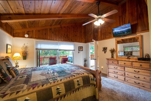 Sierra Springs - 4BR/3BA Holiday Home - image 14