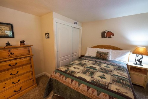 Sierra Springs - 4BR/3BA Holiday Home - image 16